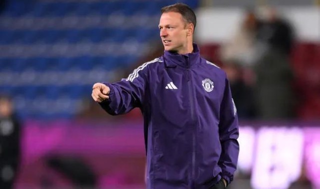 新球体育-基恩：埃文斯凭什么能来曼联做助理教练，他做过什么？